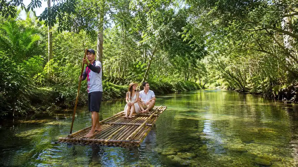 Phuket: Bamboo Rafting Tour with Elephant Bathing