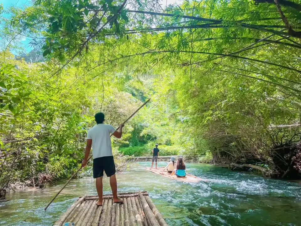 Phuket: Bamboo Rafting Tour with Elephant Bathing
