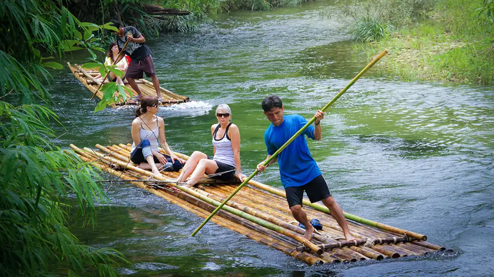 Phuket: Bamboo Rafting Tour with Elephant Bathing