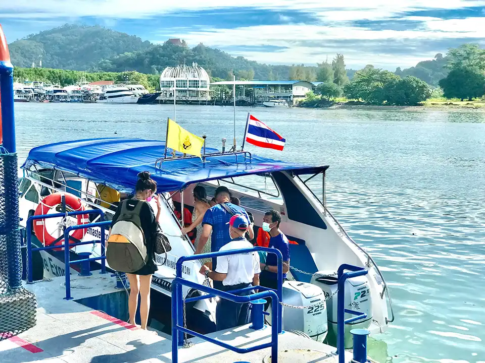 Phuket: Direct Speedboat to Krabi, Railay or Ao Nang