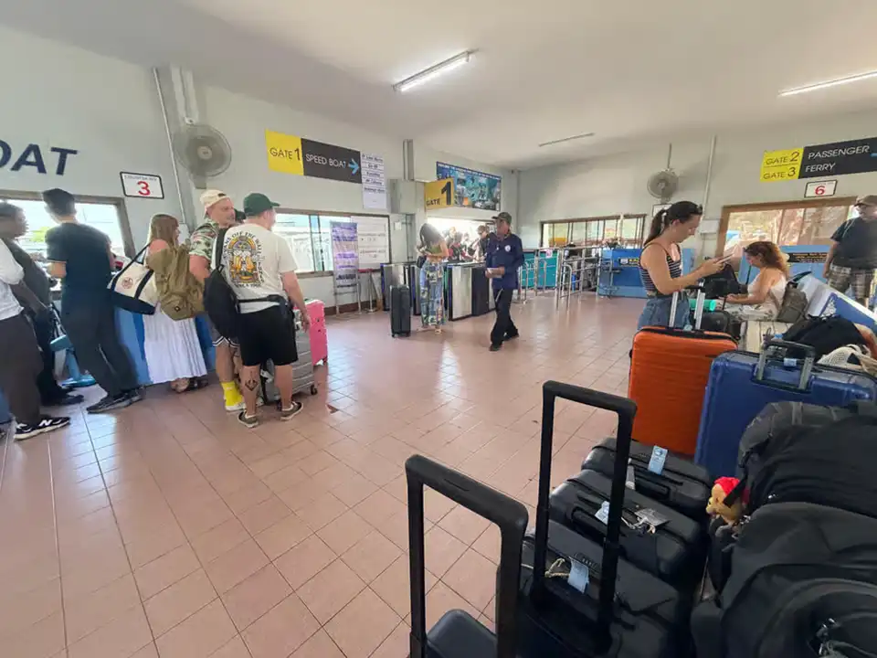 Phuket: Direct Speedboat to Krabi, Railay or Ao Nang