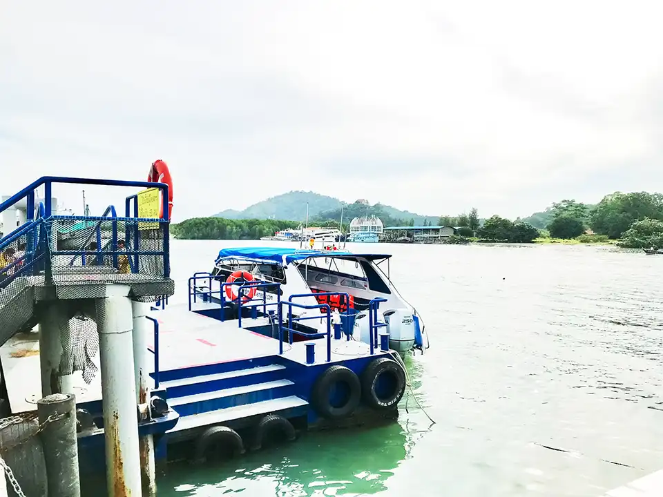Phuket: Direct Speedboat to Krabi, Railay or Ao Nang