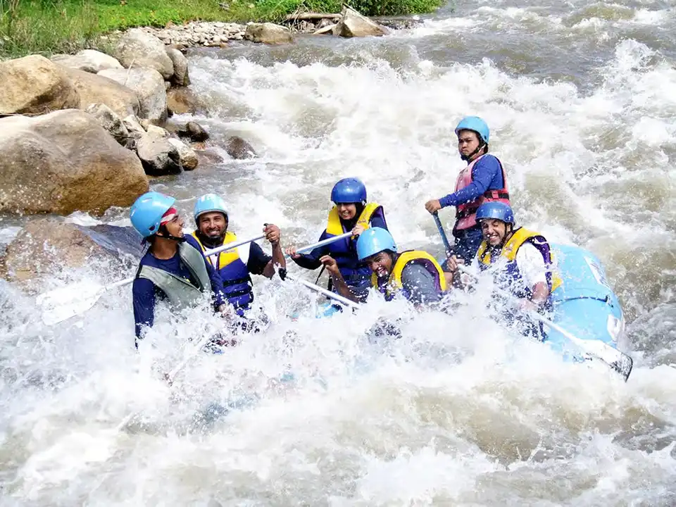 Phuket: OHM Infinity White Water Rafting and Zipline