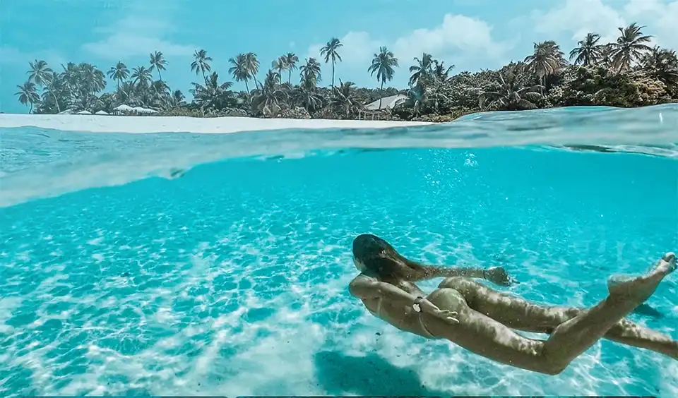 From Phuket: Day Trip Phi Phi – Bamboo By Catamaran (Sweetie)