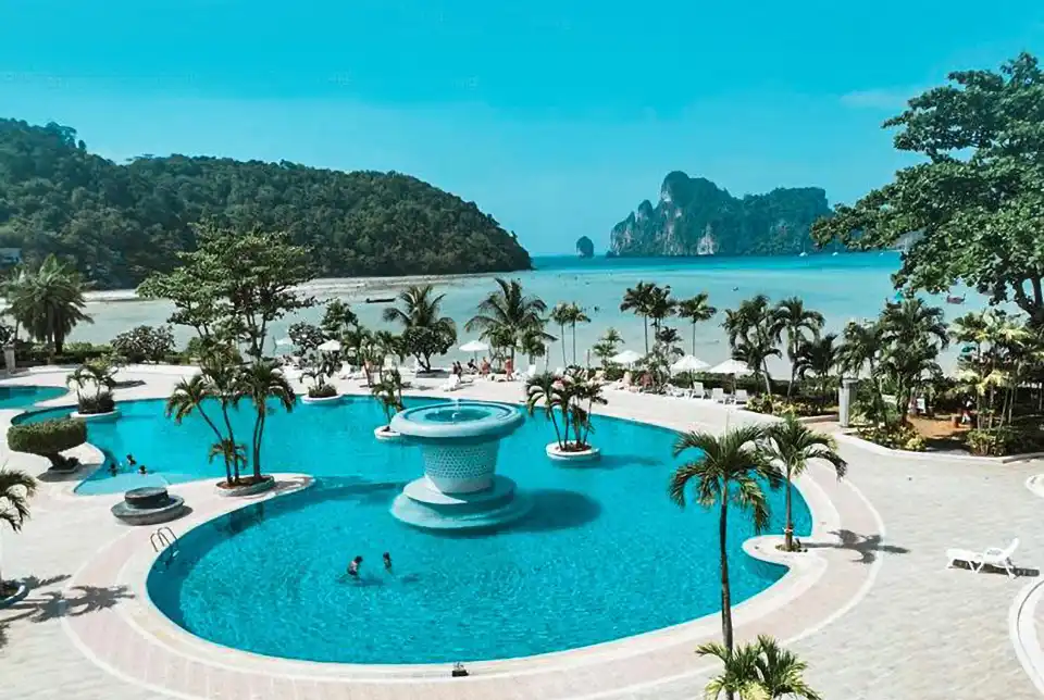 From Phuket: Day Trip Phi Phi – Bamboo By Catamaran (Sweetie)