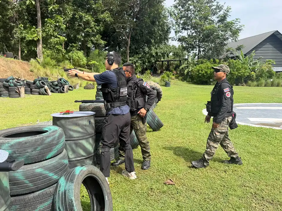 Chiang Mai: Black Diamond Cover Shooting Range